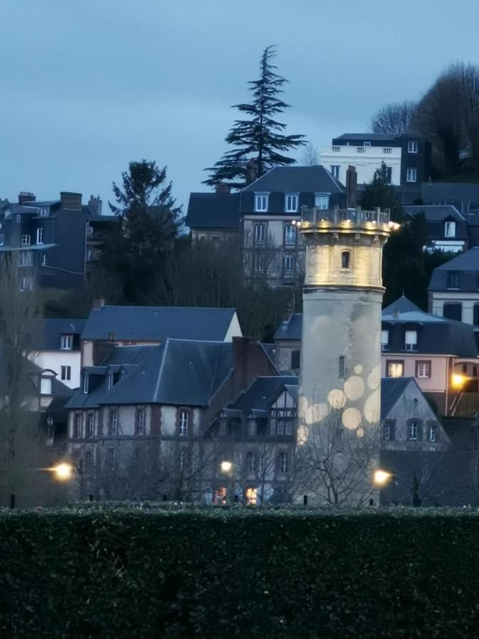 Phare Des Impressionnistes Apartment Honfleur Exterior photo